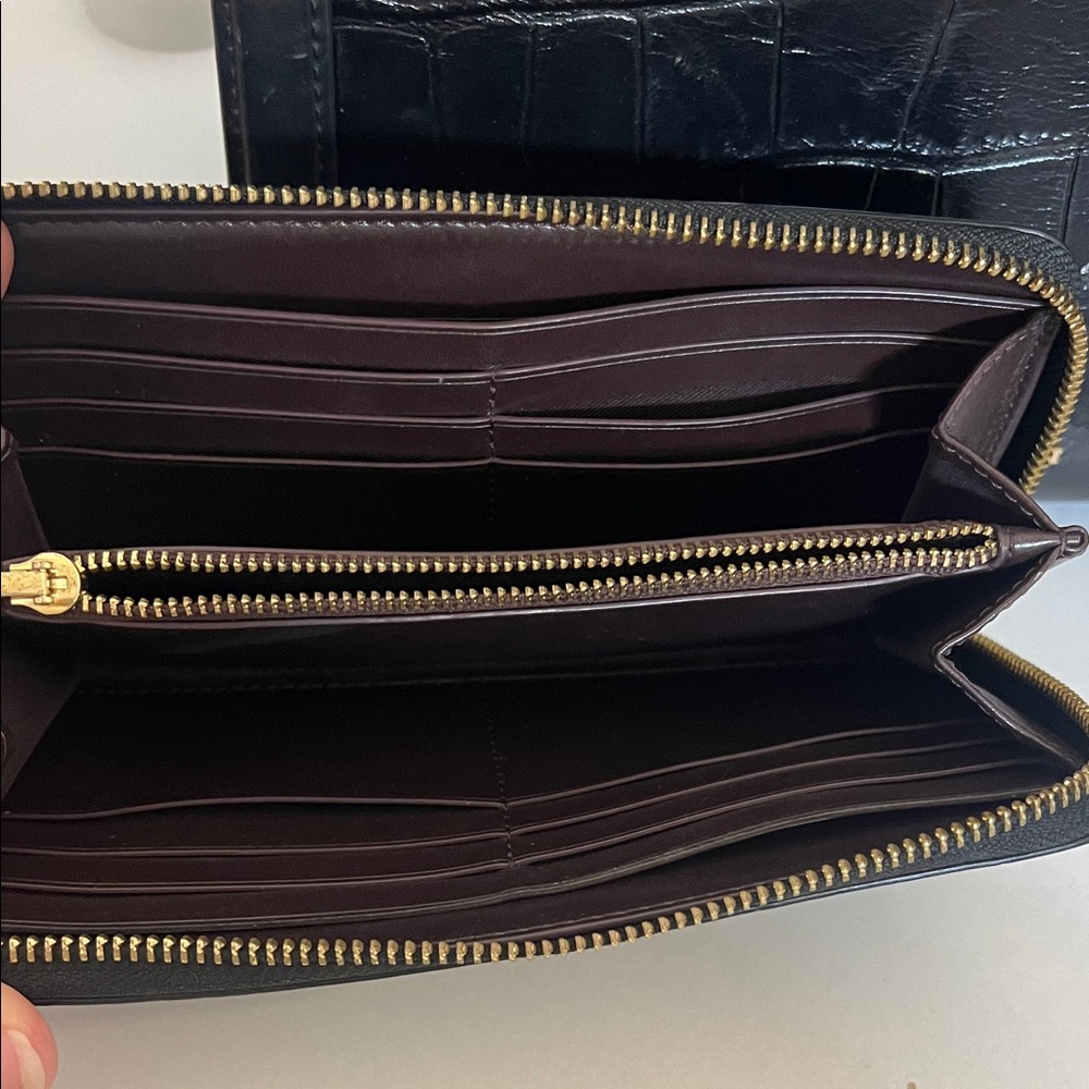 Coach Black Croc-Embossed Satchel and Wallet - Picture 2 of 6